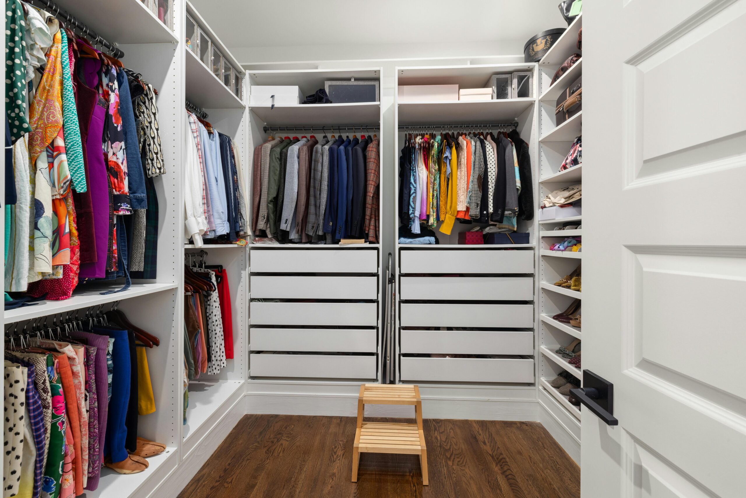 Walk-in Closet